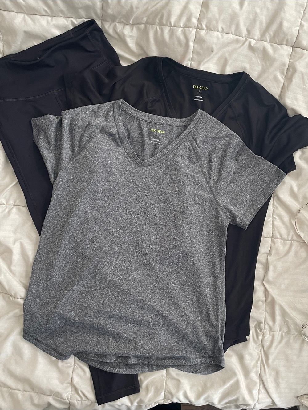 Tek Gear Dry Tek Women Lot Of 2 Tops And 1 Leggings Size S New